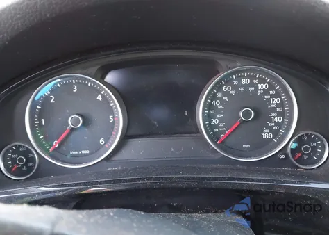 2012 Volkswagen Touareg Tdi Sport z USA, uszkodzony, nr VIN WVGFK9BPXCD003080